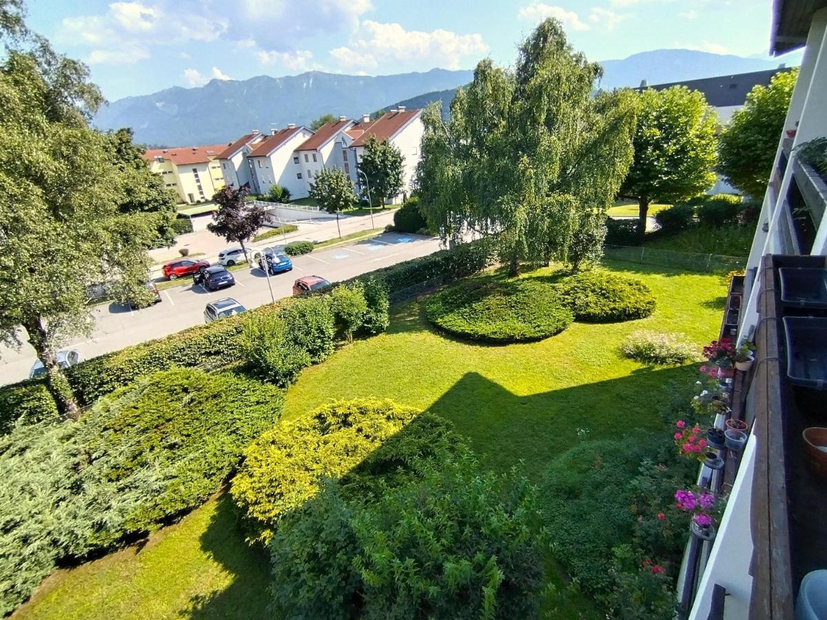 フィラハWaldeslust Warmbad Mit Balkon Und Privatem Parkplatzアパートメント エクステリア 写真